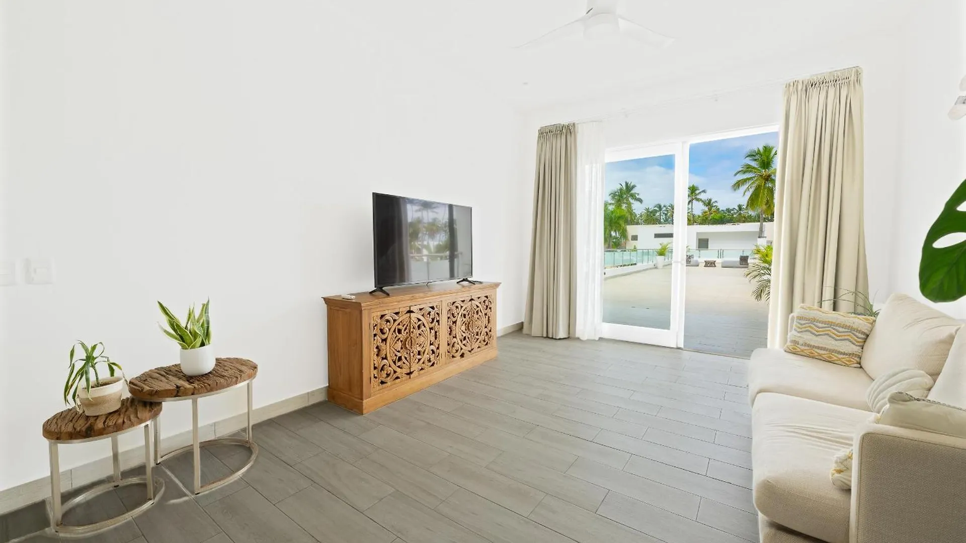 Villa Calma, Luxury For Big Groups At The Beach With Large Pool Las Terrenas