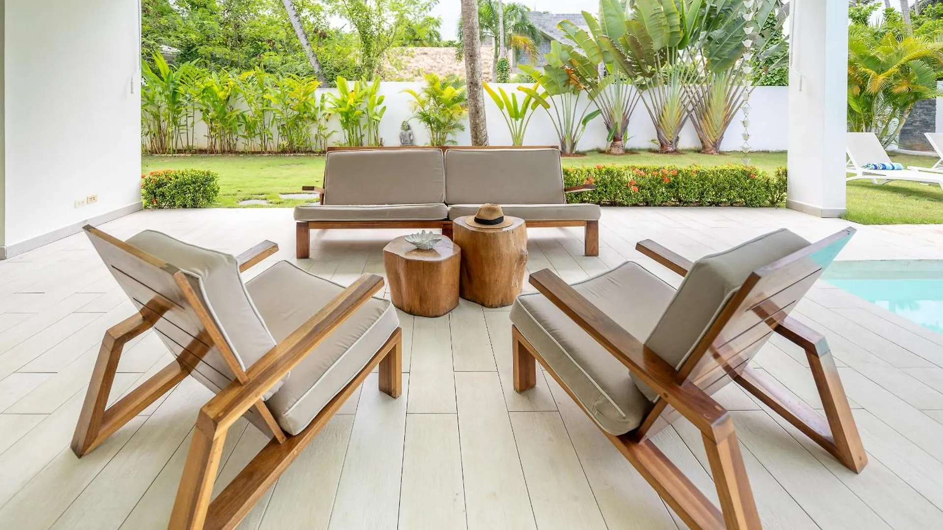 Villa Calma, Luxury For Big Groups At The Beach With Large Pool Las Terrenas