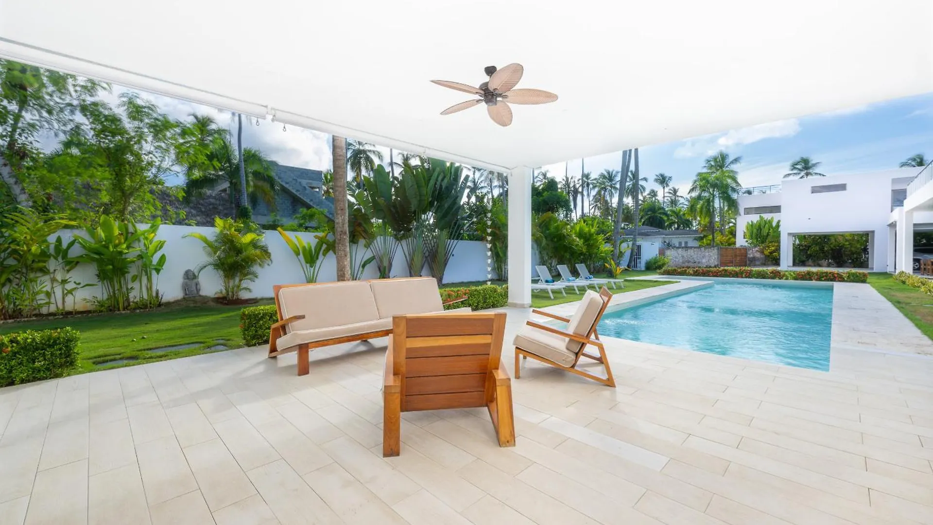 Villa Calma, Luxury For Big Groups At The Beach With Large Pool Las Terrenas