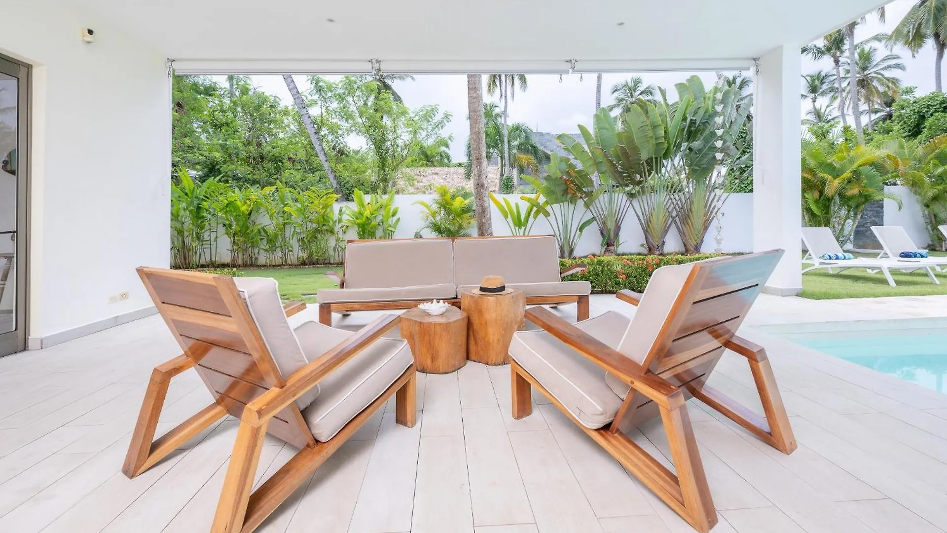 Villa Calma, Luxury For Big Groups At The Beach With Large Pool Las Terrenas
