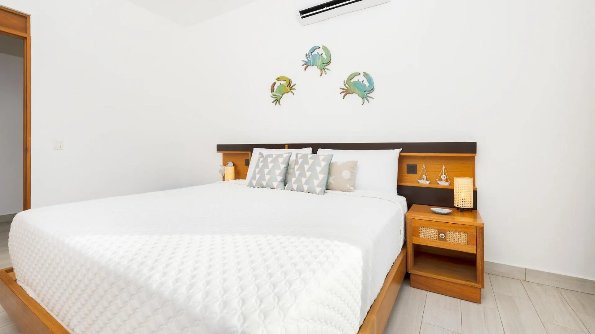 Villa Calma, Luxury For Big Groups At The Beach With Large Pool Лас Терренас