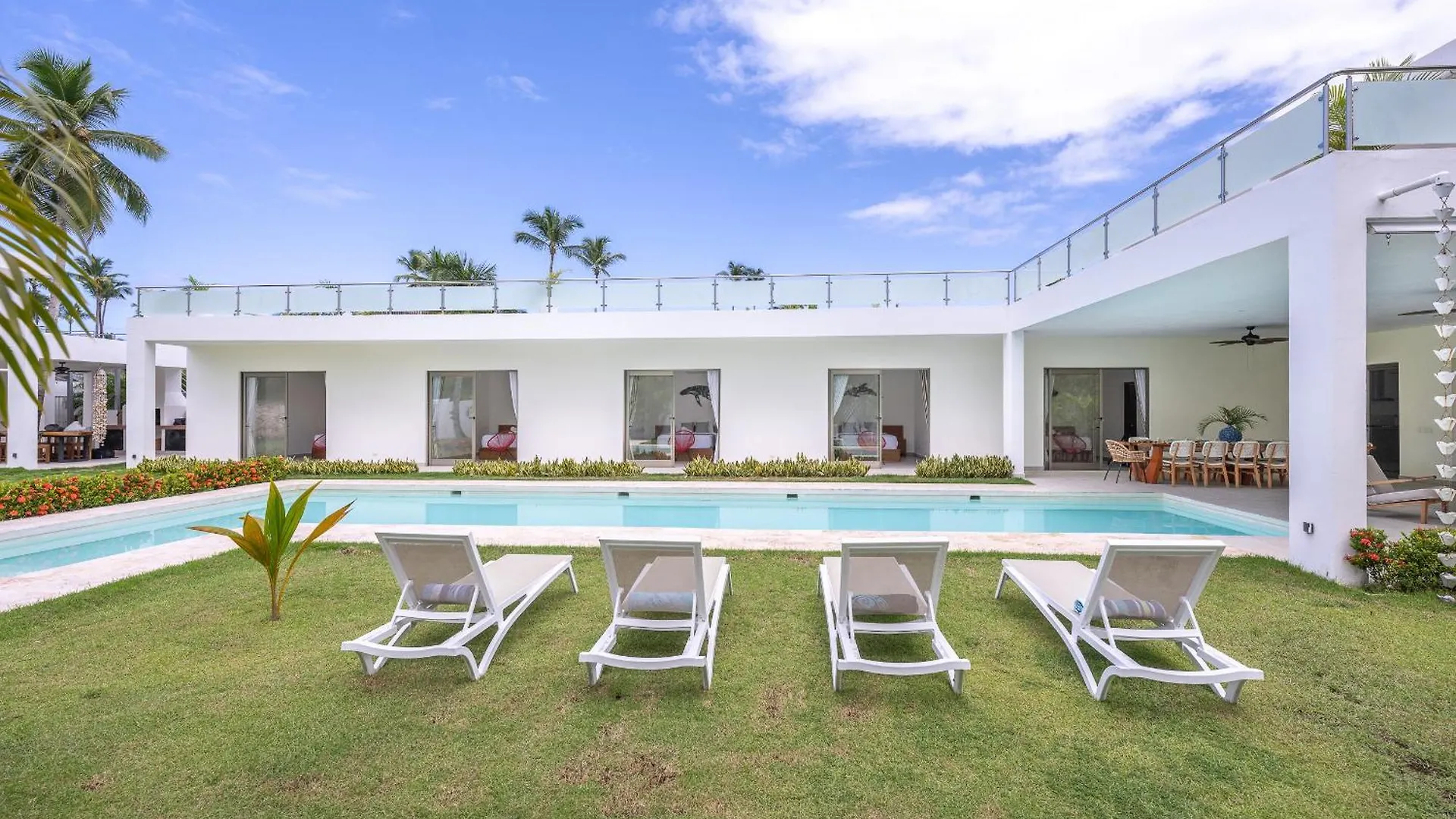 Villa Calma, Luxury For Big Groups At The Beach With Large Pool Лас Терренас